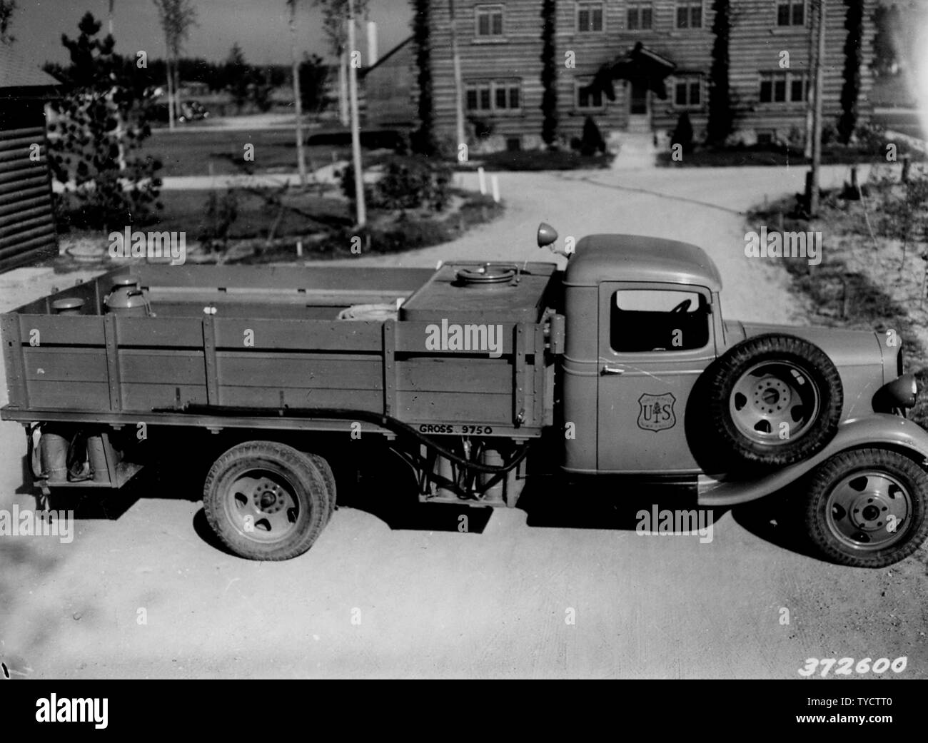 1 2 ton truck Black and White Stock Photos & Images Alamy