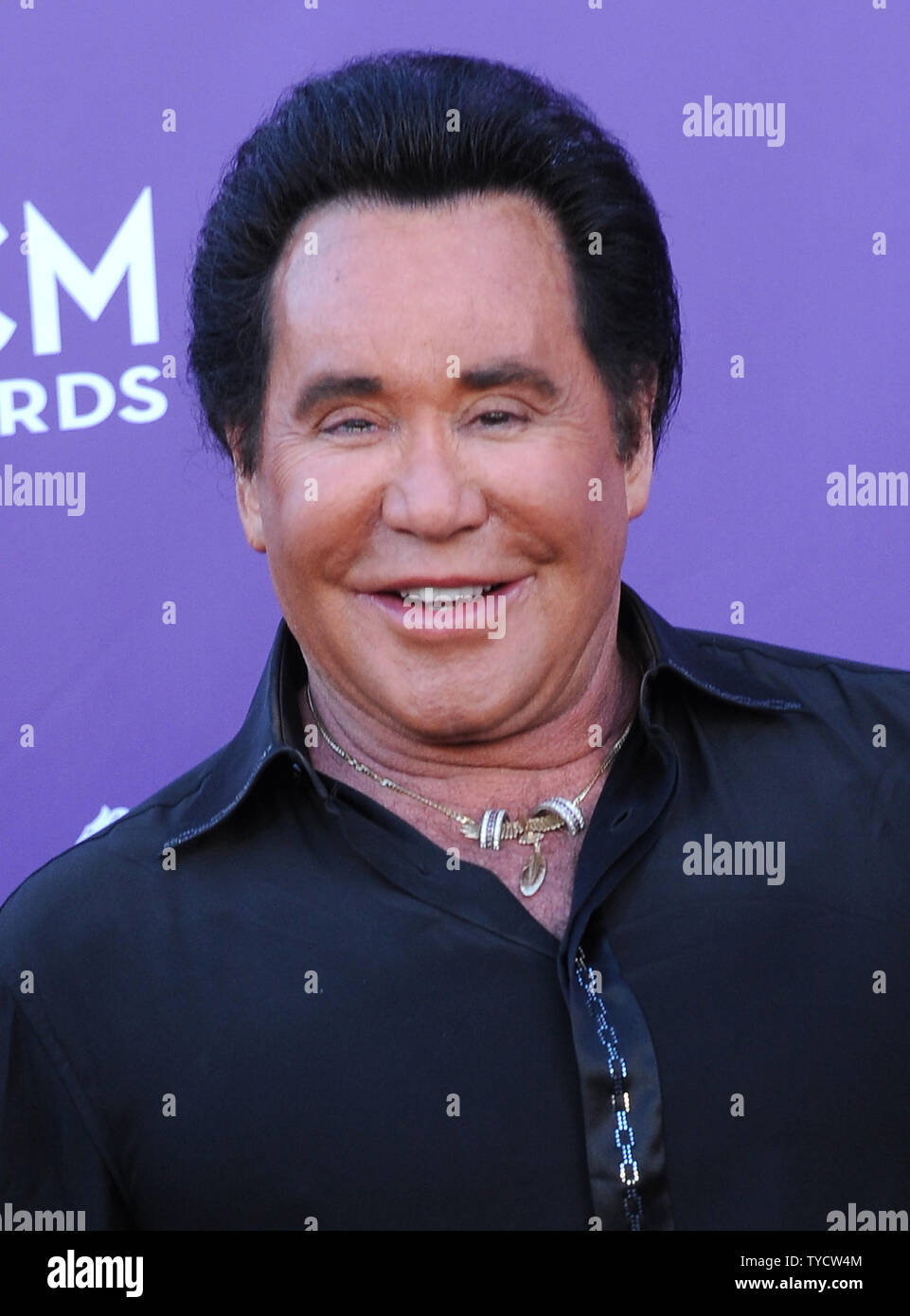 Singer Wayne Newton arrives at the 47th annual Academy of Country Music