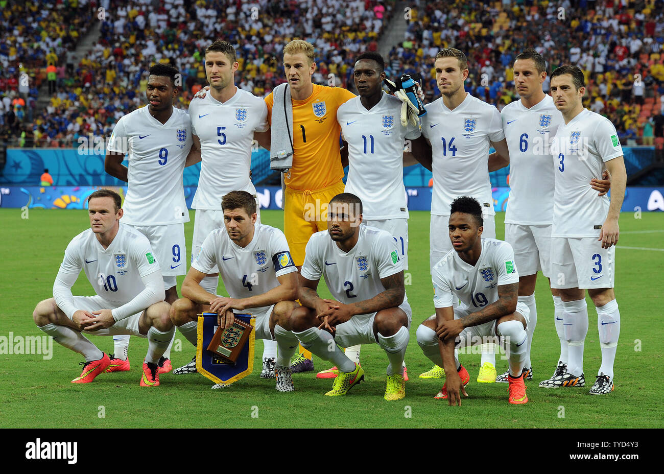 England pose for a team photograph ahead of the 2014 FIFA World Cup Group D  match at the Arena Amazonia in Manaus, Brazil on June 14, 2014. UPI/Chris  Brunskill Stock Photo - Alamy