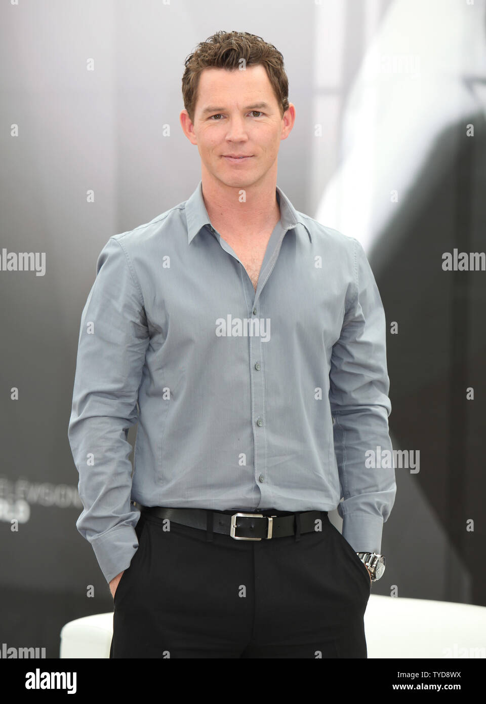 Shawn Hatosy arrives for a photo call for the series "Southland" during