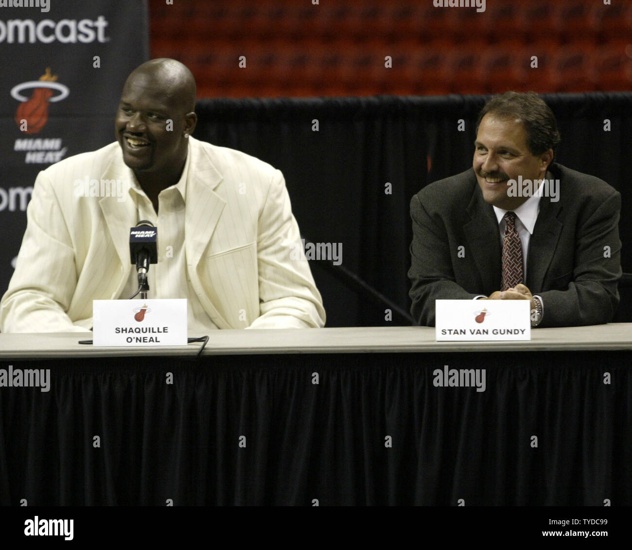 Shaquille O'Neal and Miami Heat head coach Stan Van Gundy laugh at team ...