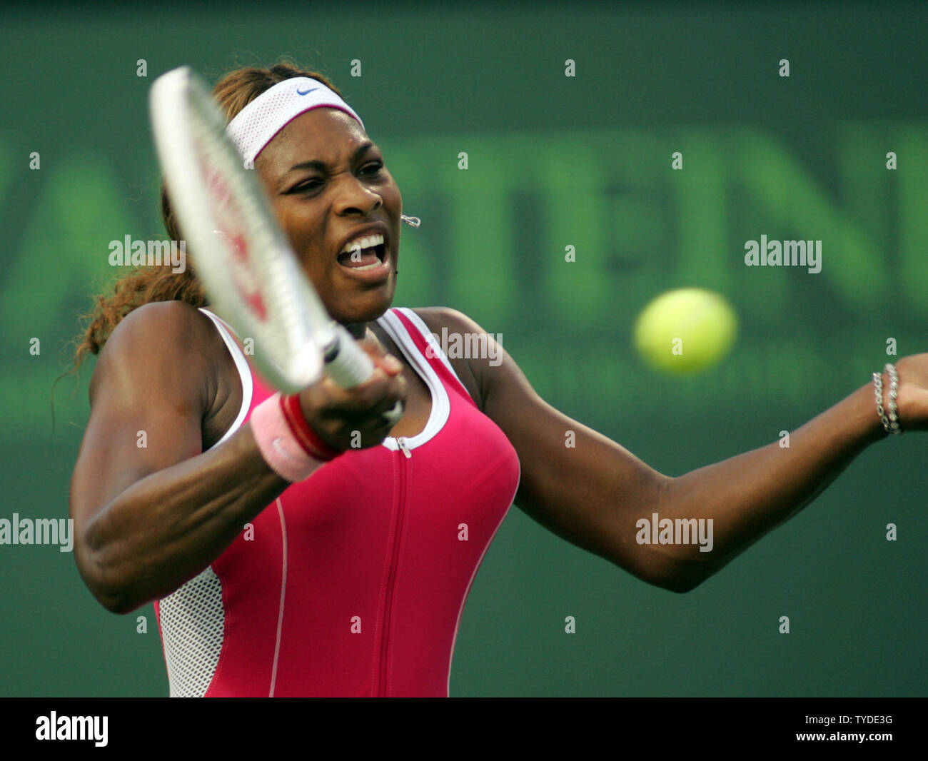 Serena Williams returns the ball against Shahar Peer, of Israel, at the Nasdaq 100 Open in Key Biscayne, FL, on March 27, 2005. Williams won, 6-3, 6-3.  (UPI Photo/Susan Knowles) Stock Photo