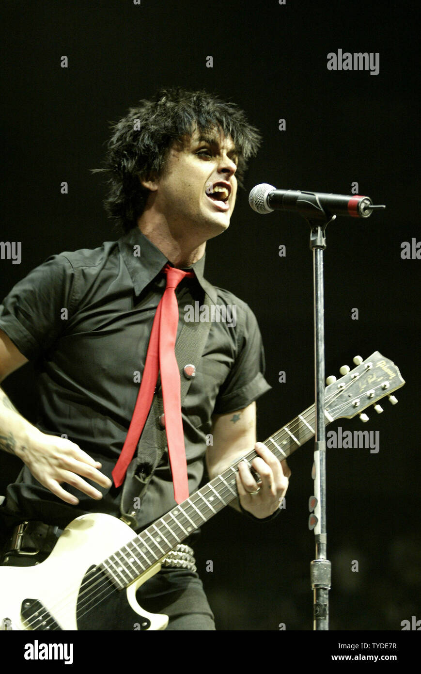 Billie Joe Armstrong with Green Day performs in concert at the Convocation Center in Coral Gables,  Florida, on April 15, 2005.  (UPI Photo/Michael Bush) Stock Photo