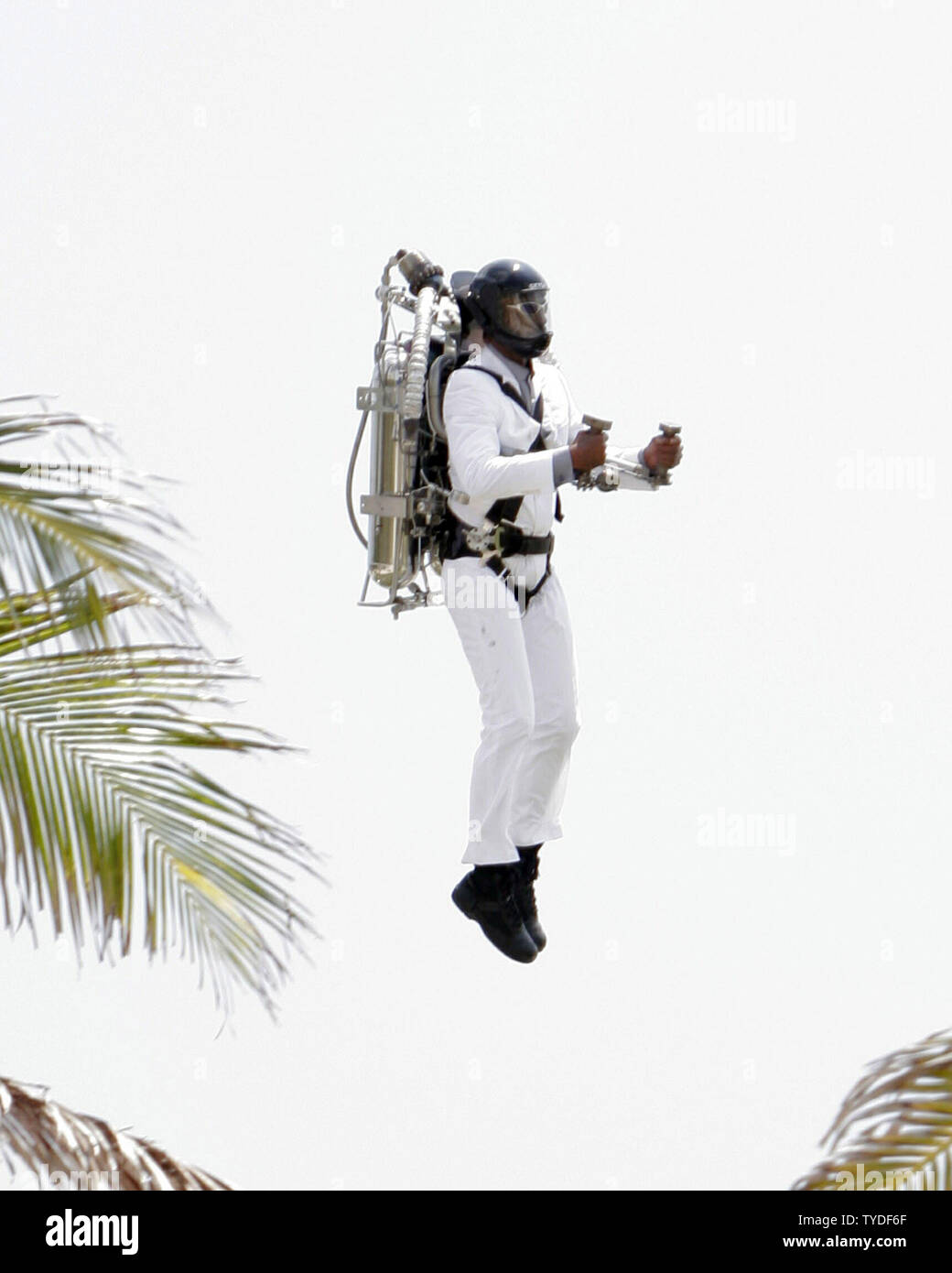 sean-p-diddy-combs-makes-a-grand-entrance-before-being-announced-as-the-host-of-the-2005-mtv-video-music-award-show-in-miami-beach-florida-on-july-25-2005-upi-photomichael-bush-TYDF6F.jpg