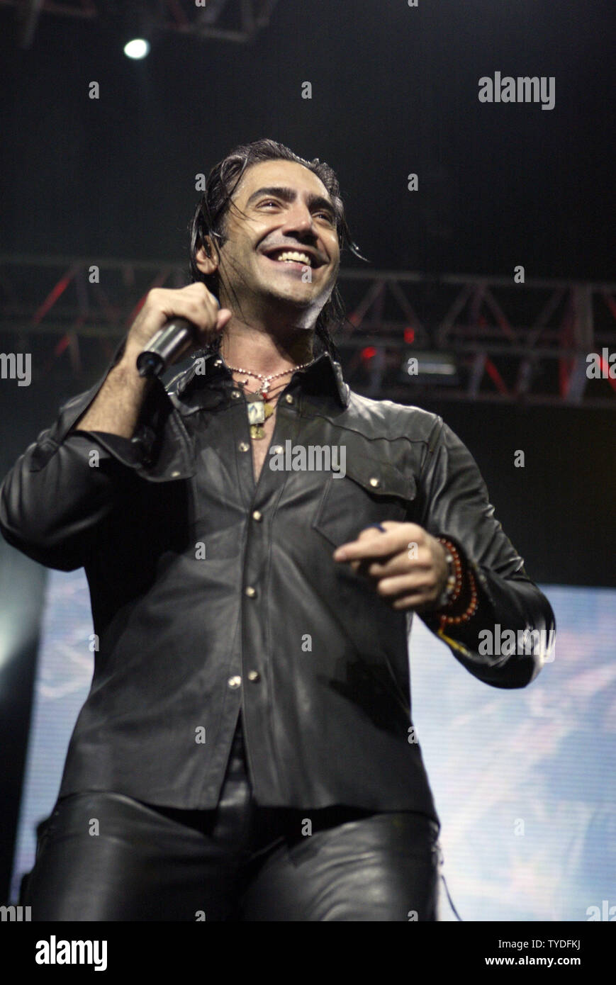 Alejandro Fernandez performs in concert at the American Airlines Arena in Miami,  Florida, on October 17, 2005.  (UPI Photo/Michael Bush) Stock Photo
