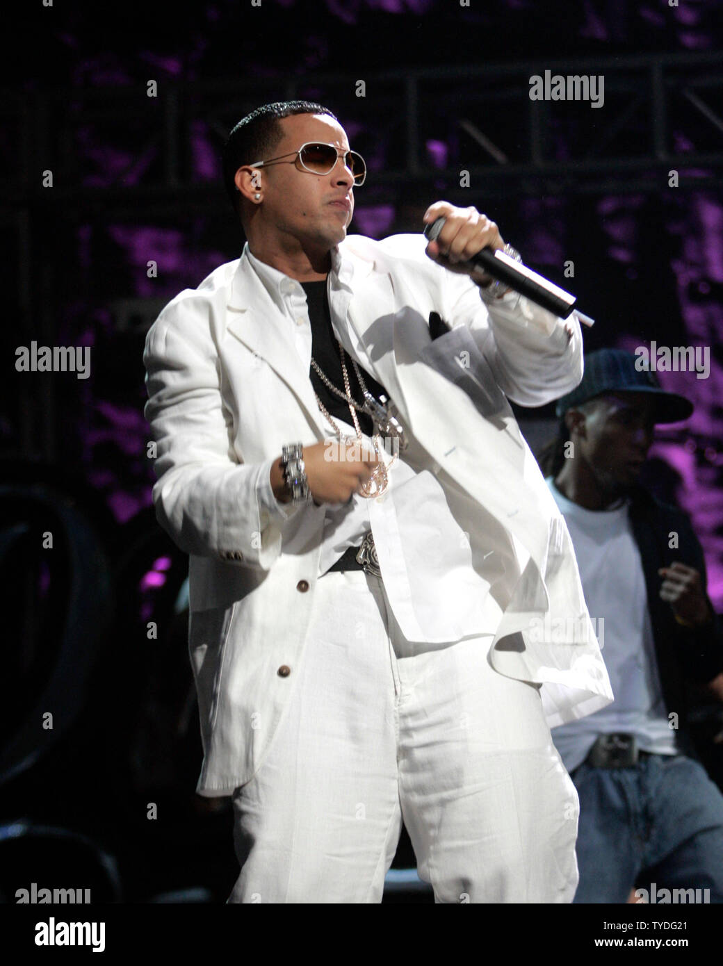 Daddy Concert Daddy yankee 2005 hi-res stock photography and images - Alamy