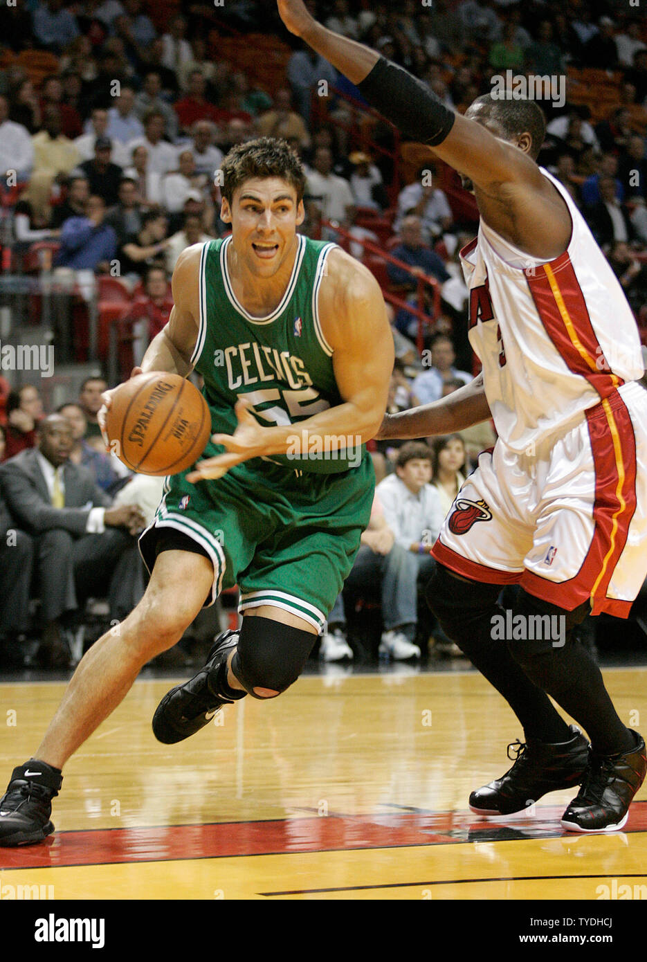 Lot Detail - 2006-07 Wally Szczerbiak Boston Celtics Signed Game Worn  Adidas Shoes (MEARS LOA / JSA)