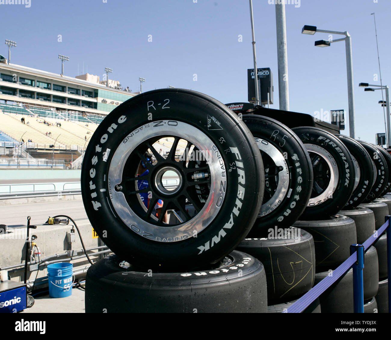 Firestone tires hires stock photography and images Alamy