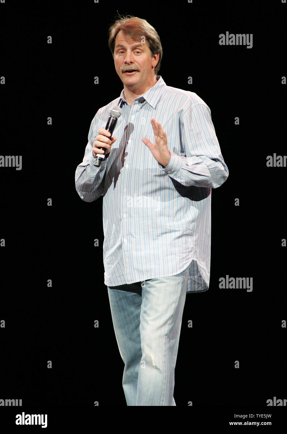 Jeff foxworthy hi-res stock photography and images - Alamy