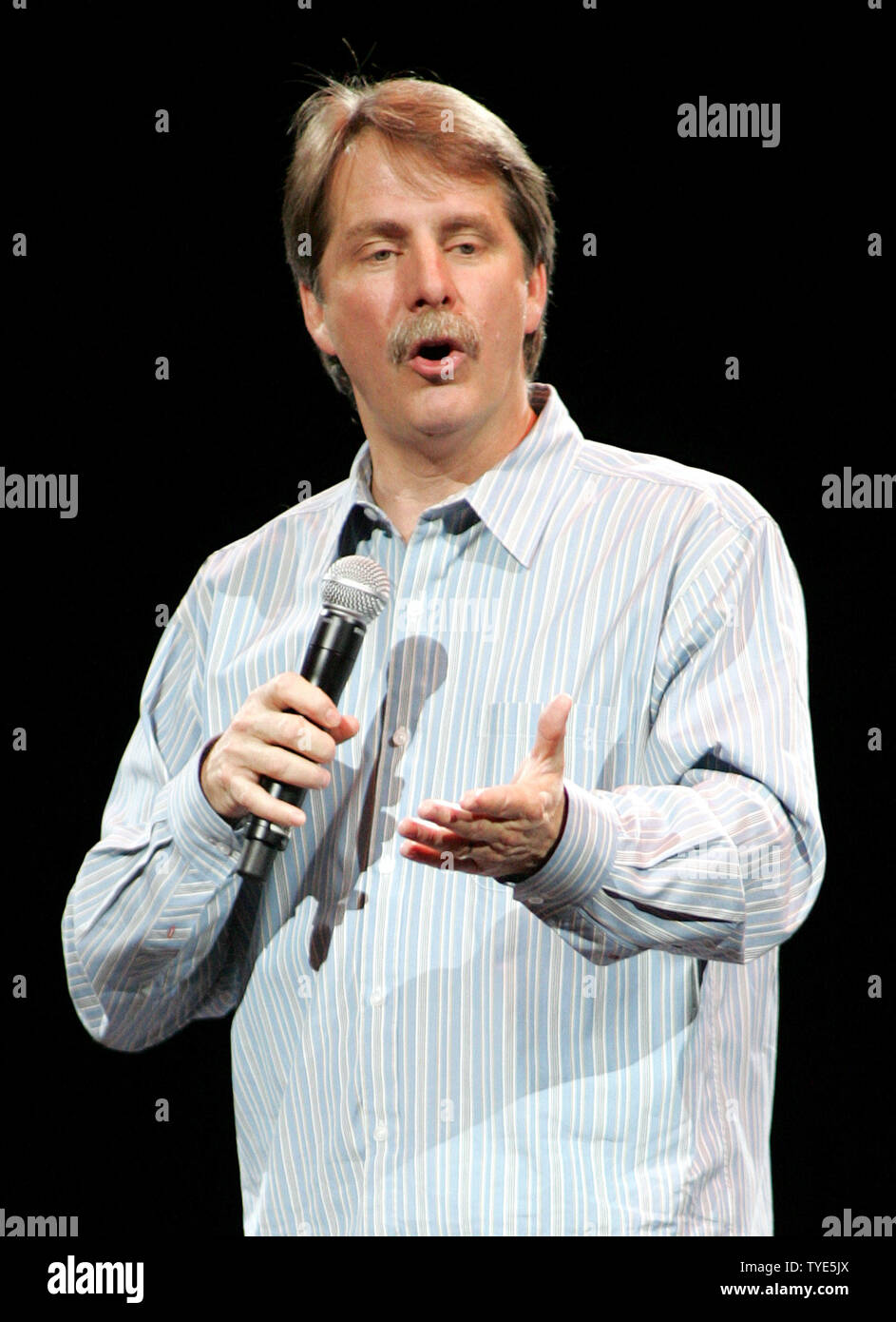 Jeff foxworthy hi res stock photography and images Alamy