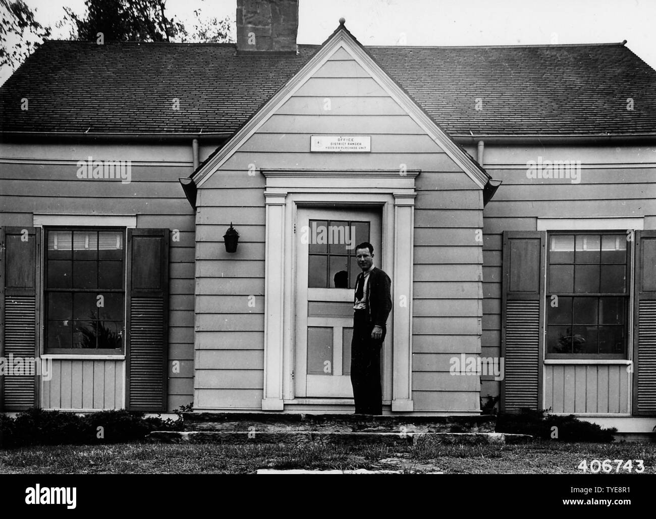 Photograph of Tell City Ranger Station; Scope and content Original
