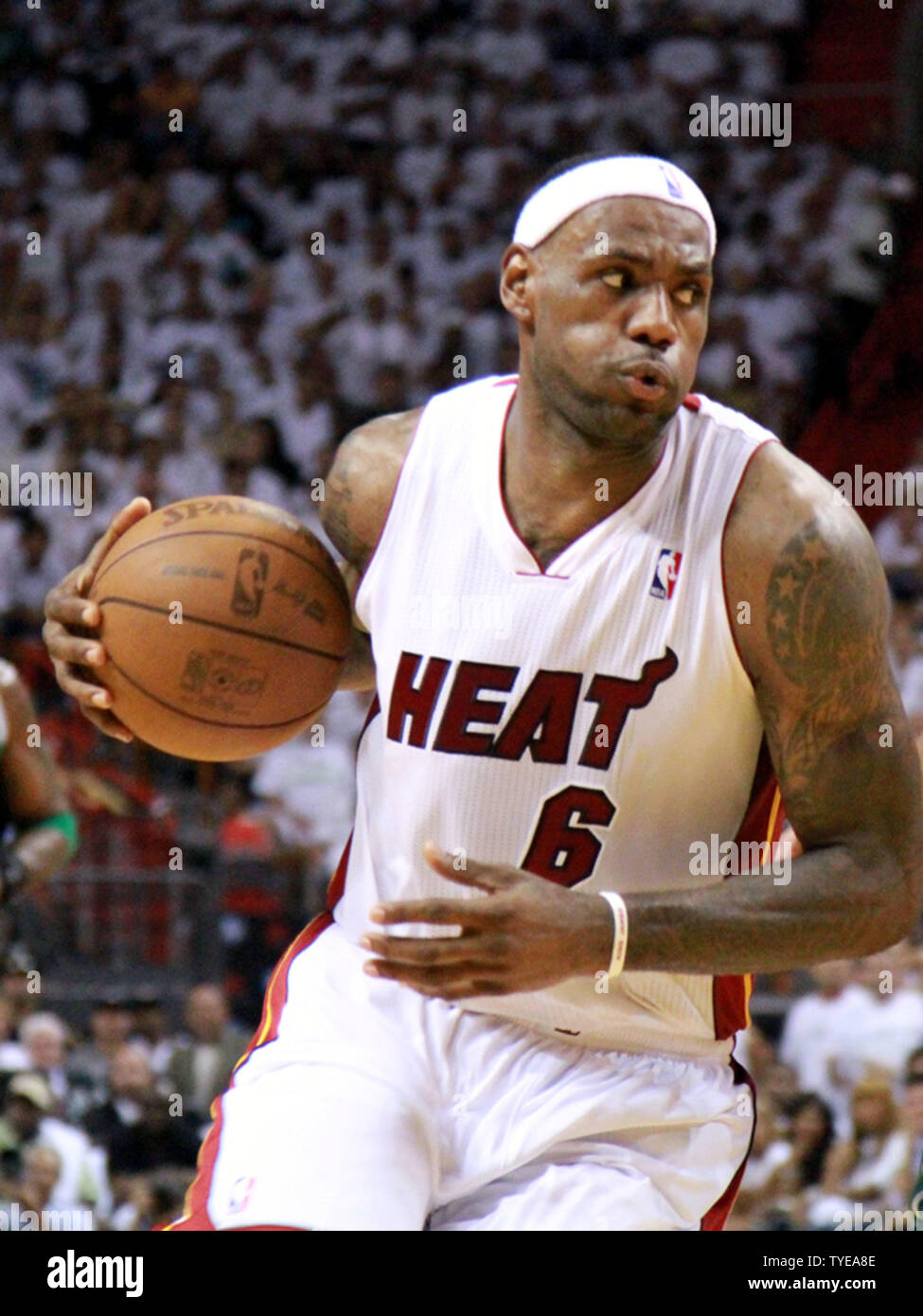 Heat beat 76ers 99-90 in Game 6 to advance to East finals