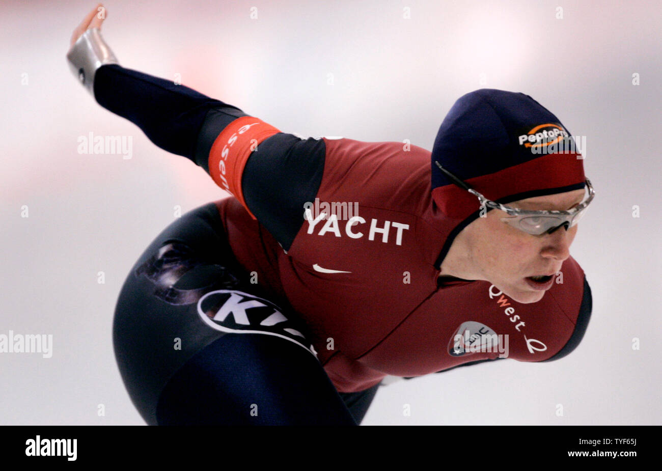 Chris Witty, of the USA, competes in the Ladies 1000M at an