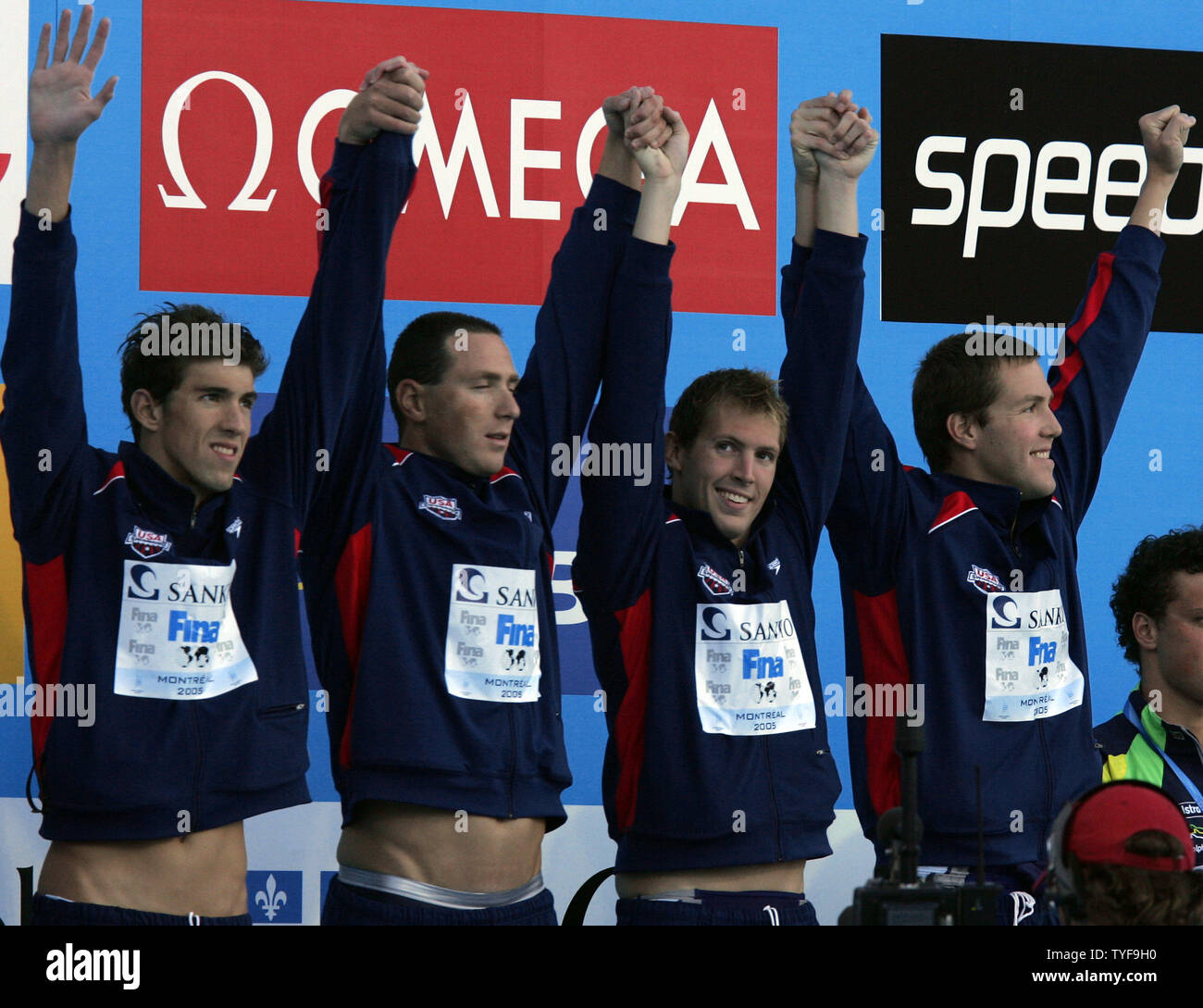 Mens 4x100 meter hires stock photography and images Alamy