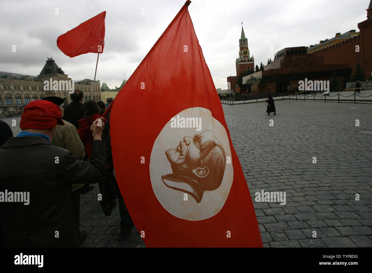 Pro-Communist supporters walk to visit the Mausoleum of the Soviet ...