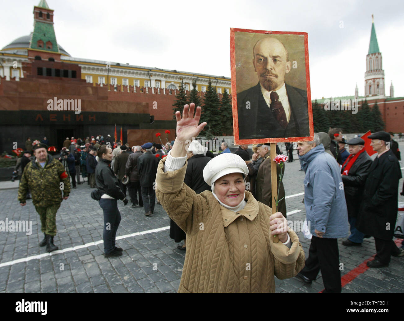 Pro-Communist supporters walk to visit the Mausoleum of the Soviet ...