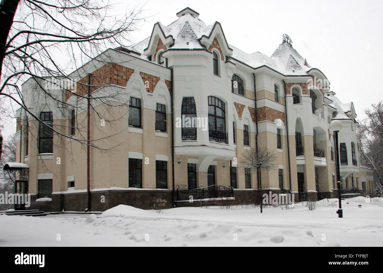 In this file photo, former President Boris Yeltsin's residence in Barvikha, the most presitigious and expensive suburb of Moscow  on January 30, 2006. Yeltsin died at the age of 76 on April 23, 2007 in Moscow. Yeltsin pushed Russia to democracy and a market economy after helping in the collapse of the Soviet Union communist state in 1991.  (UPI Photo/Anatoli Zhdanov) Stock Photo