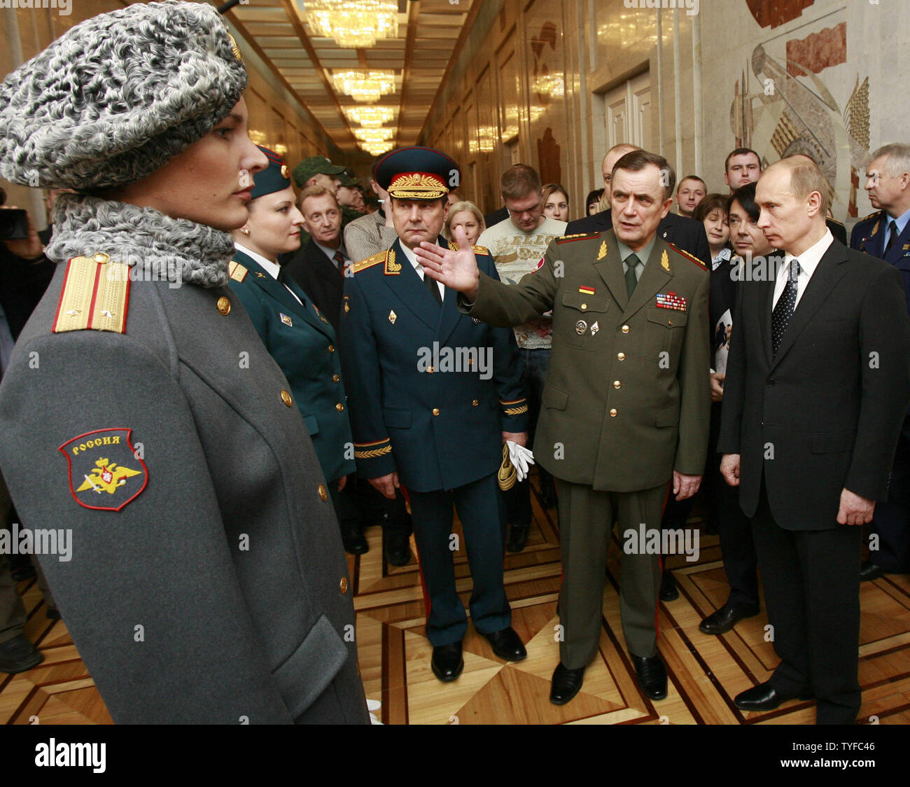 Russian President Vladimir Putin (R) inspects new dress uniforms at the  Russian Defence Ministry headquarters in Moscow on January 28, 2008. (UPI  Photo/Anatoli Zhdanov Stock Photo - Alamy