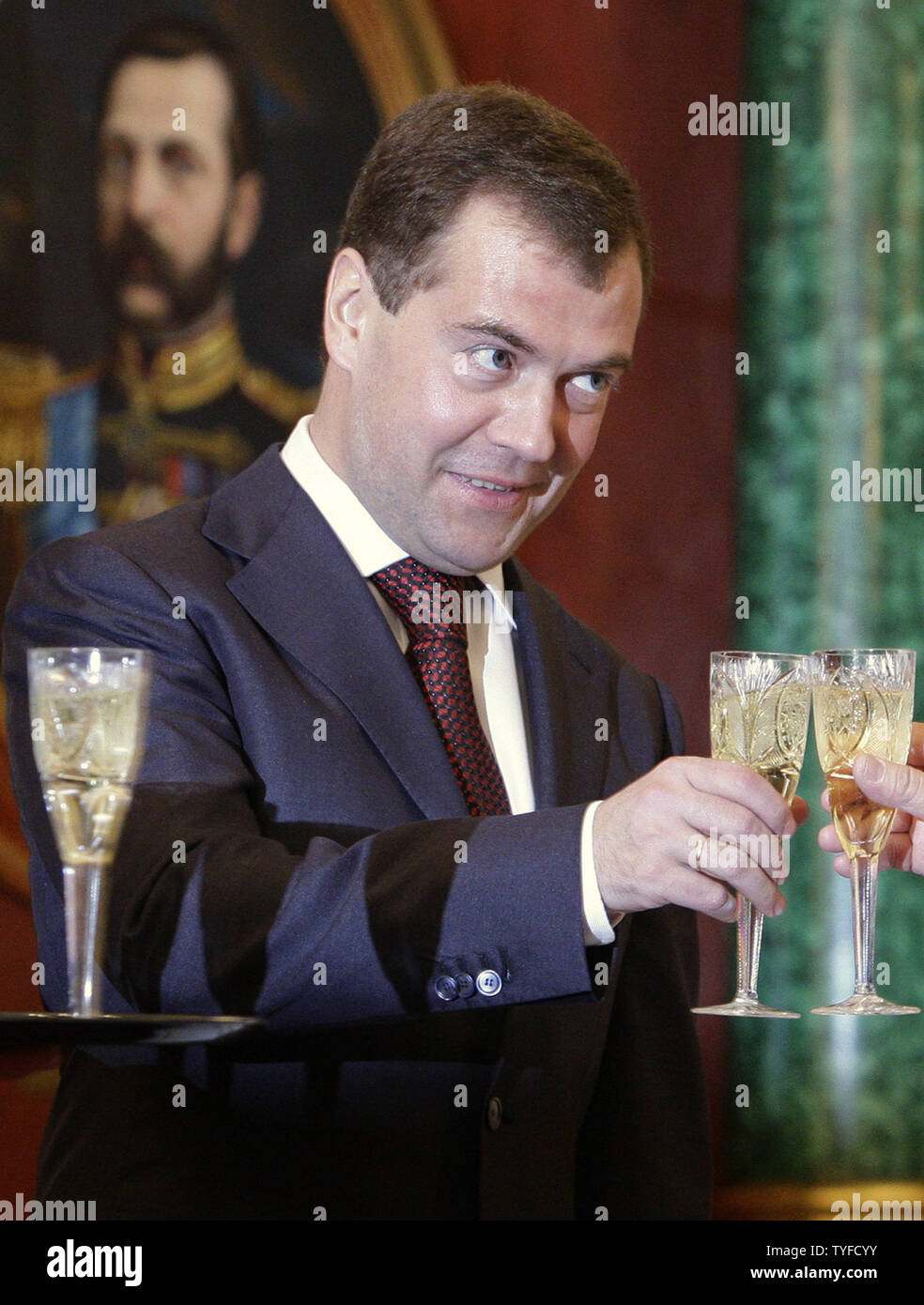 Russian President Dmitry Medvedev toasts after a meeting with Vietnamese counterpart Nguyen Minh Triet in the Kremlin in Moscow on October 27, 2008. Russia and Vietnam agreed Monday to boost their energy cooperation and explore new prospective oil fields.(UPI Photo/Anatoli Zhdanov) Stock Photo