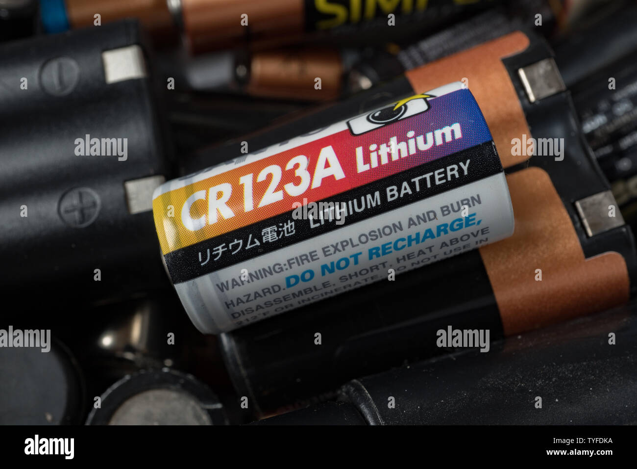 Lithium batteries hires stock photography and images Alamy