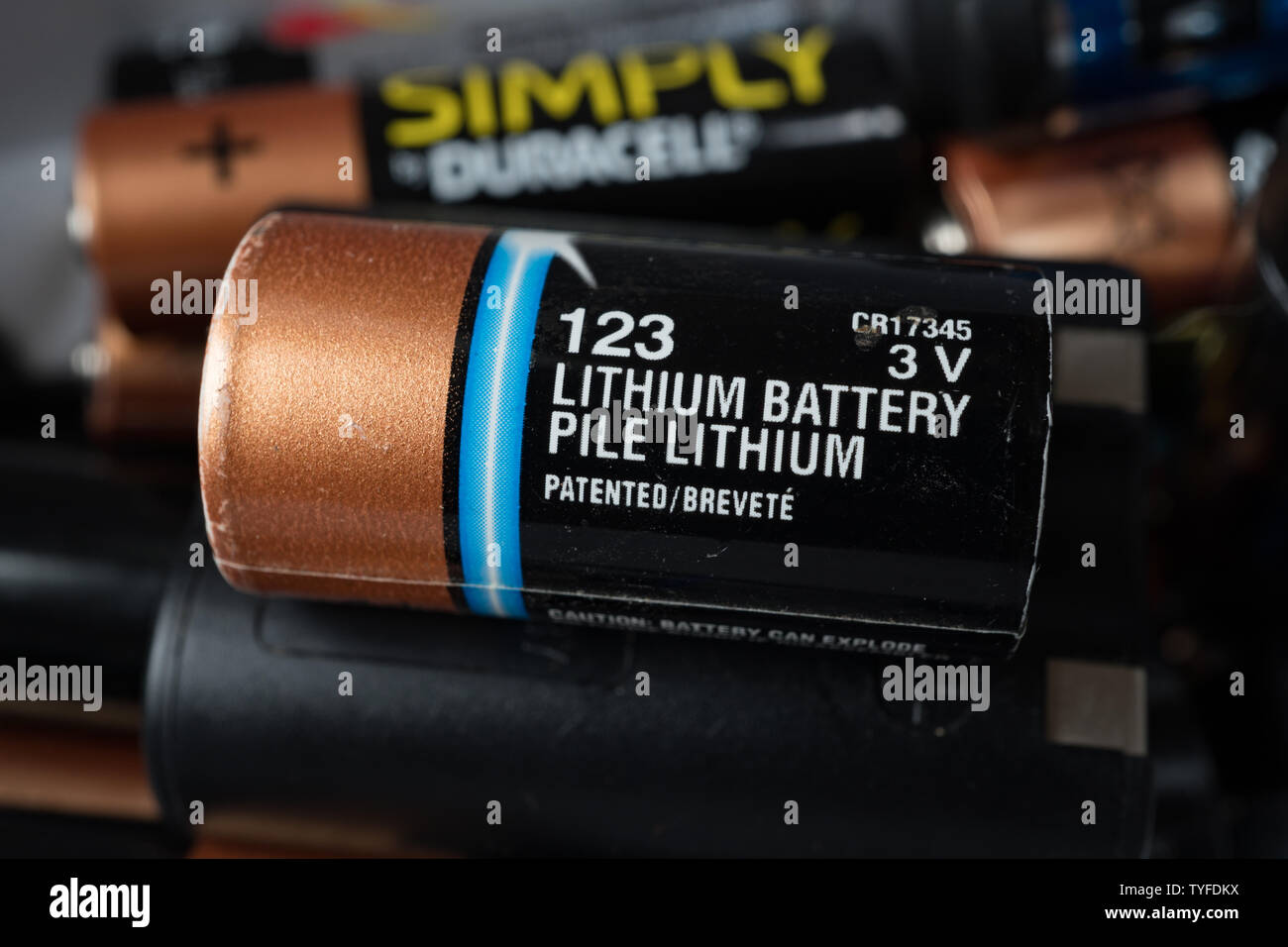Lithium battery hi-res stock photography and images - Alamy