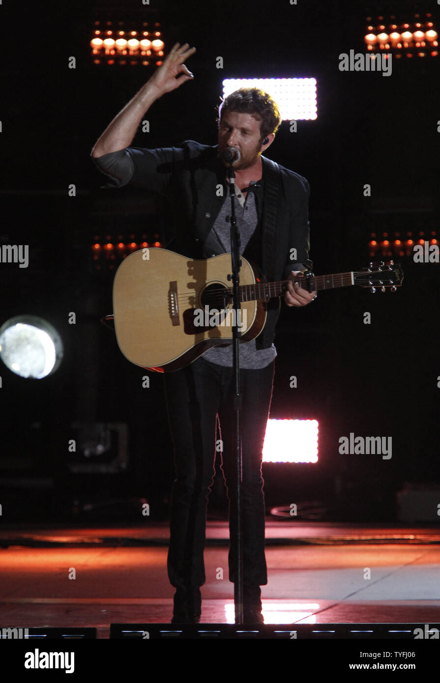 Country music artist Brett Eldredge performs during the CMA Music ...