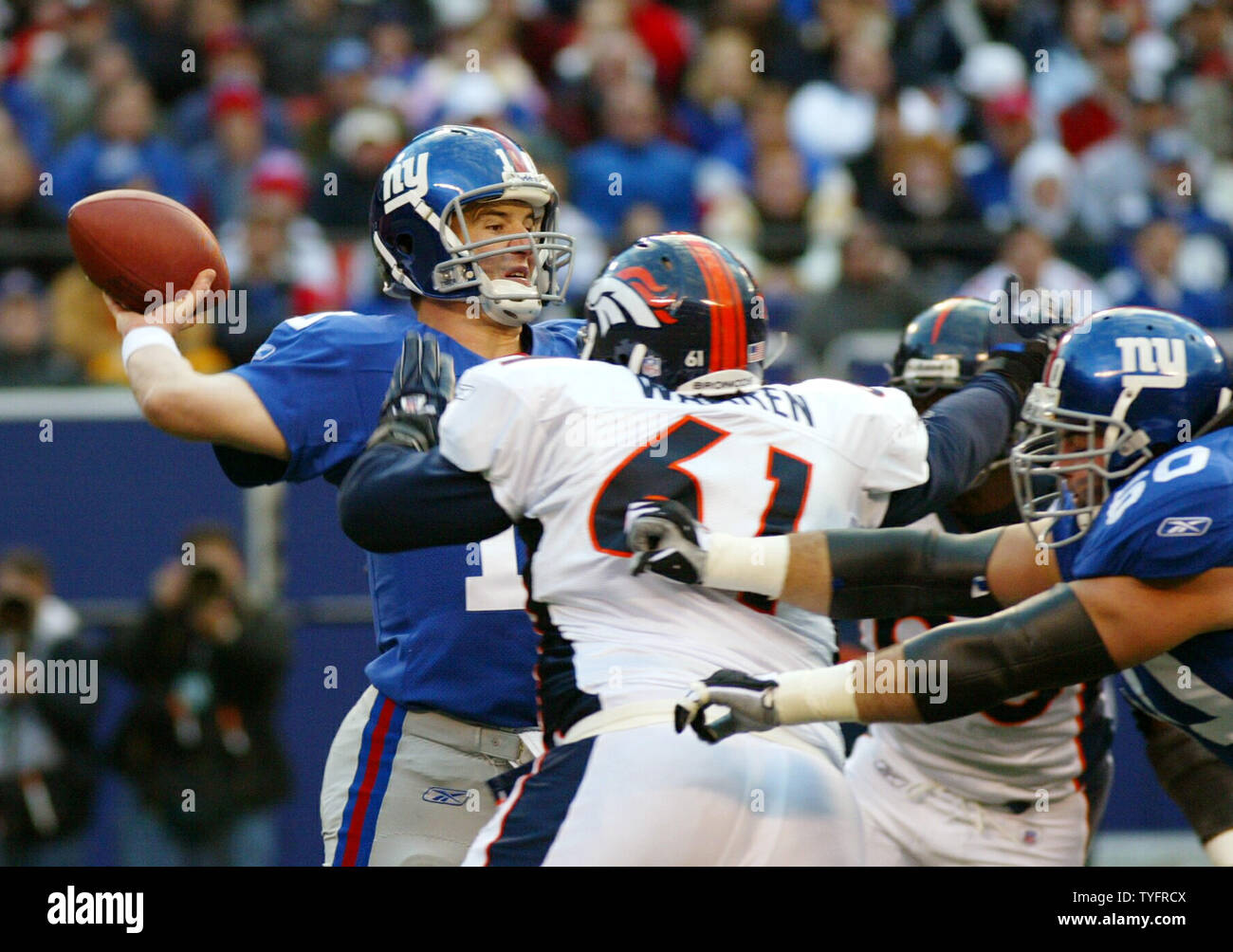 New York Giants quarterback Eli Manning releases a pass in the second  quarter against the Dallas Cowboys at Giants Stadium in East Rutherford,  New Jersey on November 11, 2007. (UPI Photo/John Angelillo