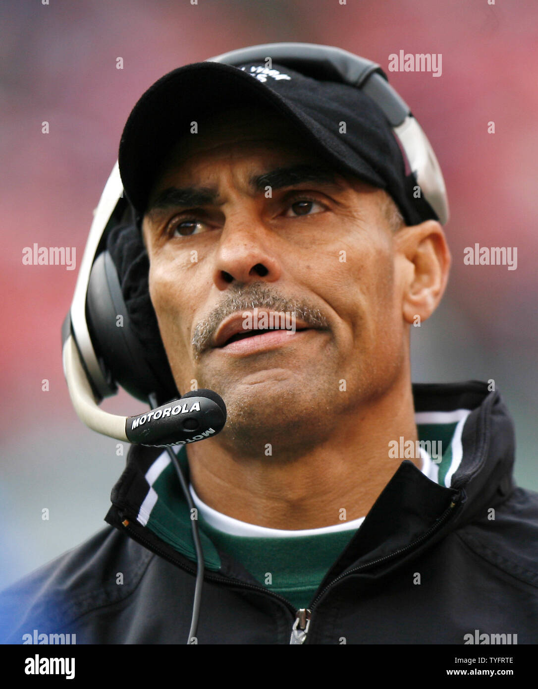 Herm edwards jets hires stock photography and images Alamy