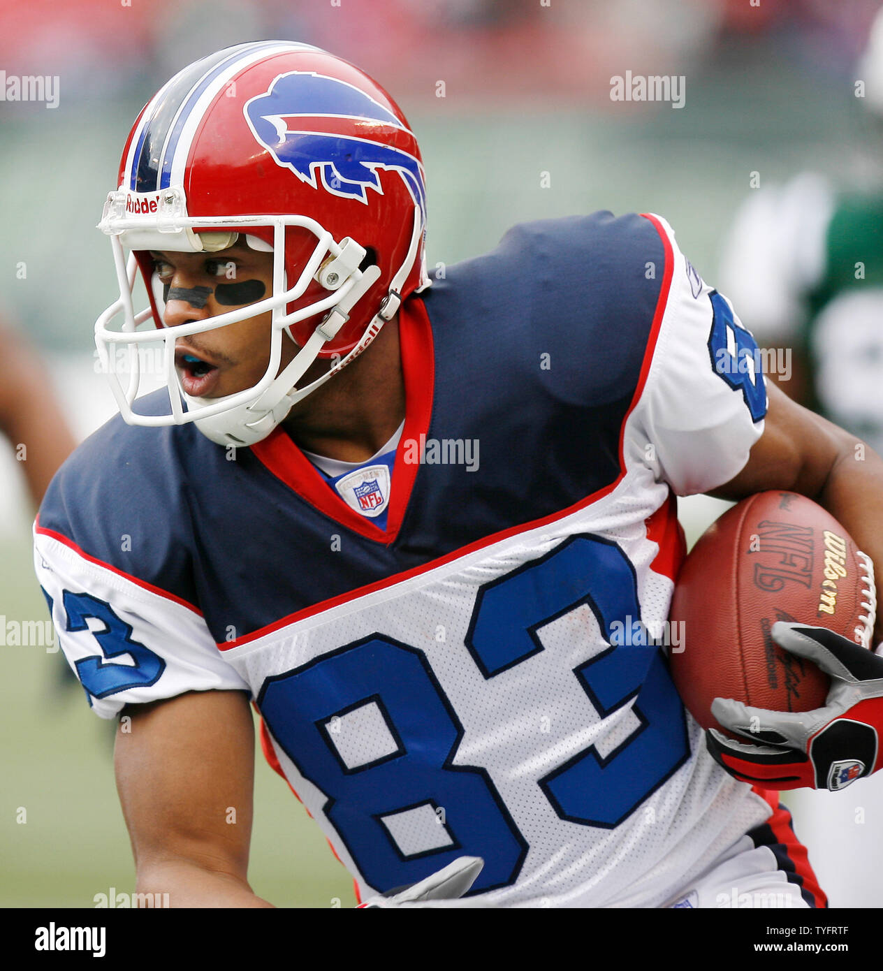 Buffalo Bills wide receiver Lee Evans moves the football up field at Giants  Stadium in East Rutherford, New Jersey on January 1, 2006. The New York  Jets defeated the Buffalo Bills 30-26. (