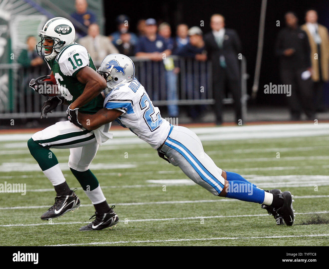New York Jets Brad Smith Runs A Reverse And Gets Tackled By