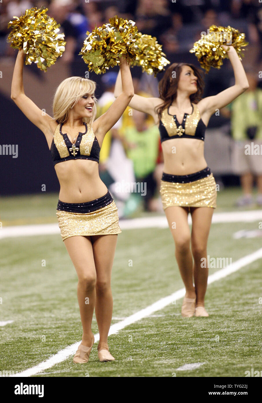 New Orleans Saints cheerleaders perform during the New Orleans Saints -  Pittsburgh Steelers game at the Louisiana Superdome October 31, 2010, in New  Orleans UPI/A.J. Sisco Stock Photo - Alamy