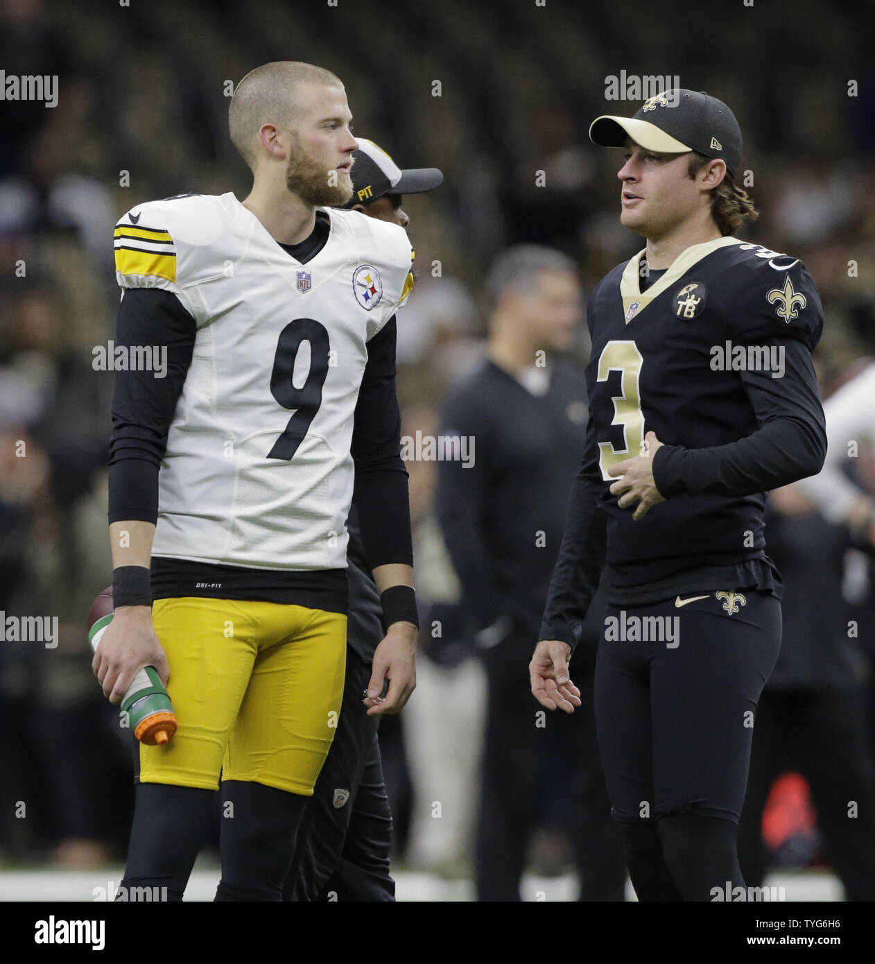 Pittsburgh Steelers kicker Chris Boswell (9) talks with New Orleans