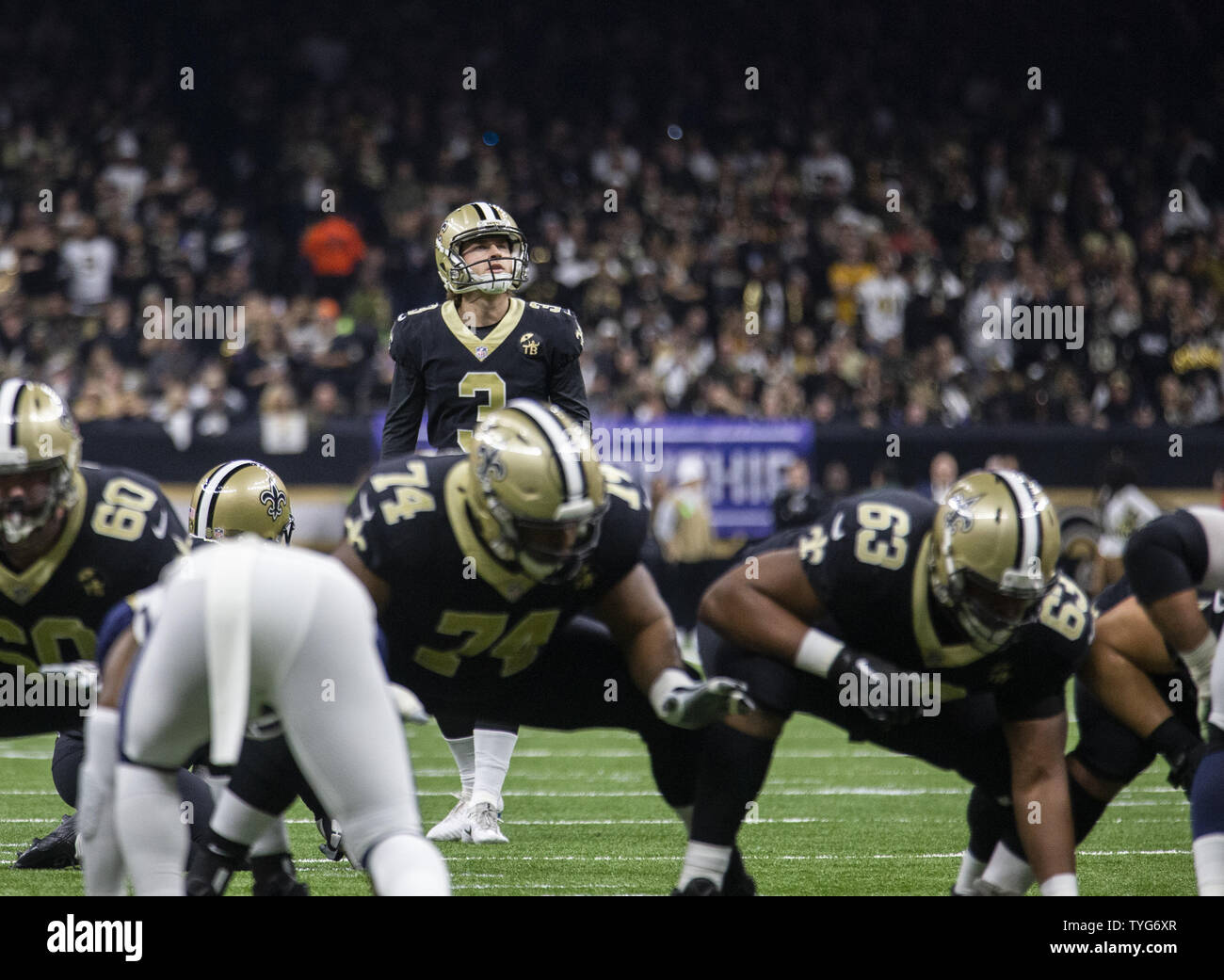 New Orleans Saints kicker Wil Lutz (3) lines up the Saint's first field