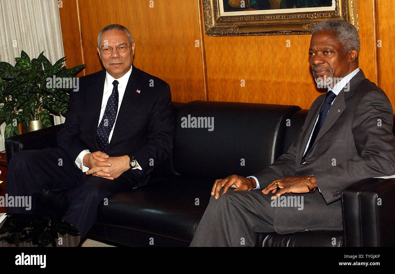 U.S. Secretary of State Colin Powell (left) meets with UN Secretary General Kofi Annan prior to the start of the Middle East Quartet meeting on May 4, 2004  at the United Nations. (UPI/Ezio Petersen) Stock Photo