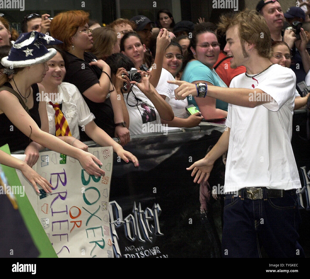 Actor David Gallagher of the tv series 7th Heaven greets Harry Potter fans on May 23, 2004 while attending  the US premiere of the film 'Harry Potter and the Prisoner of Azkaban' at New York's Radio City Music Hall. (UPI Photo/Ezio Petersen) Stock Photo