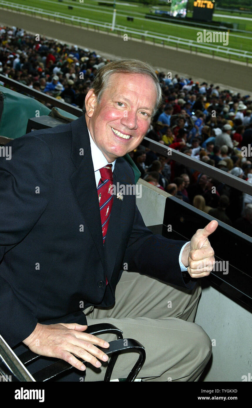 New York Governor George Pataki poses for pictures at the 136th running ...