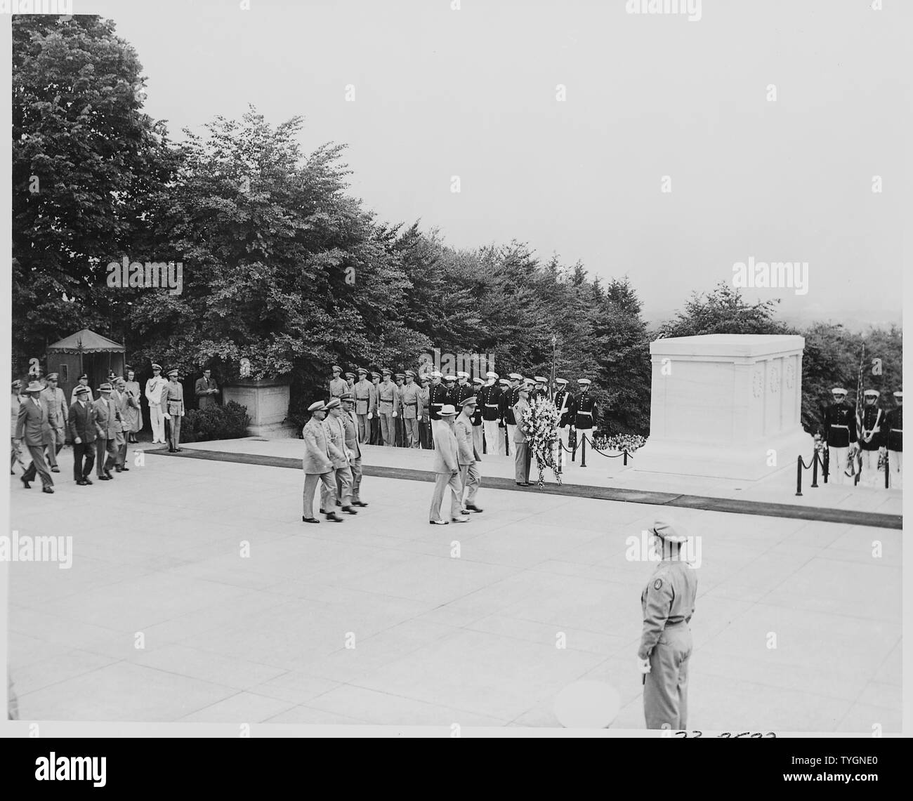 President Truman attends Memorial Day ceremony at Arlington National