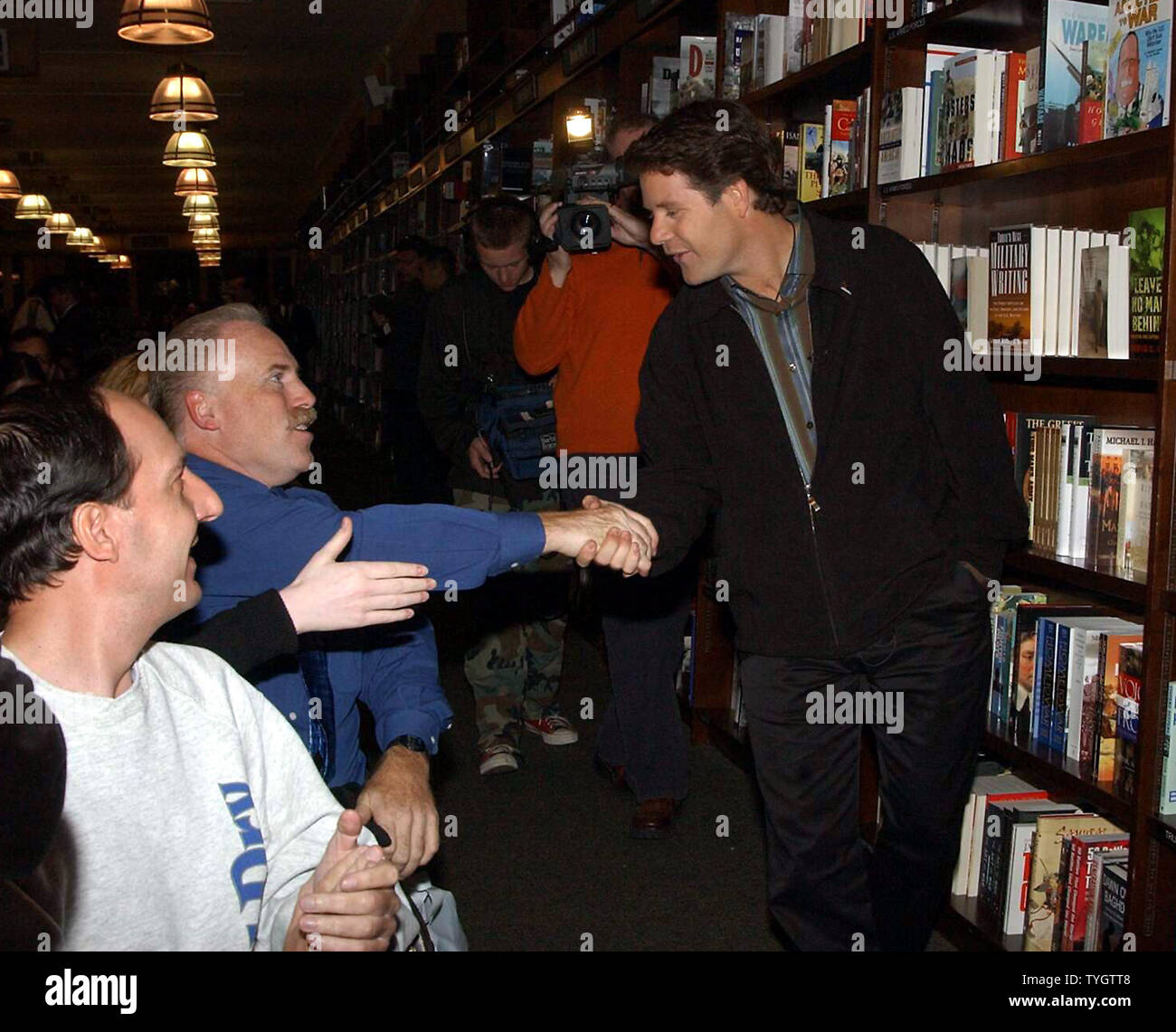 Lord of the rings behind the scenes hires stock photography and images