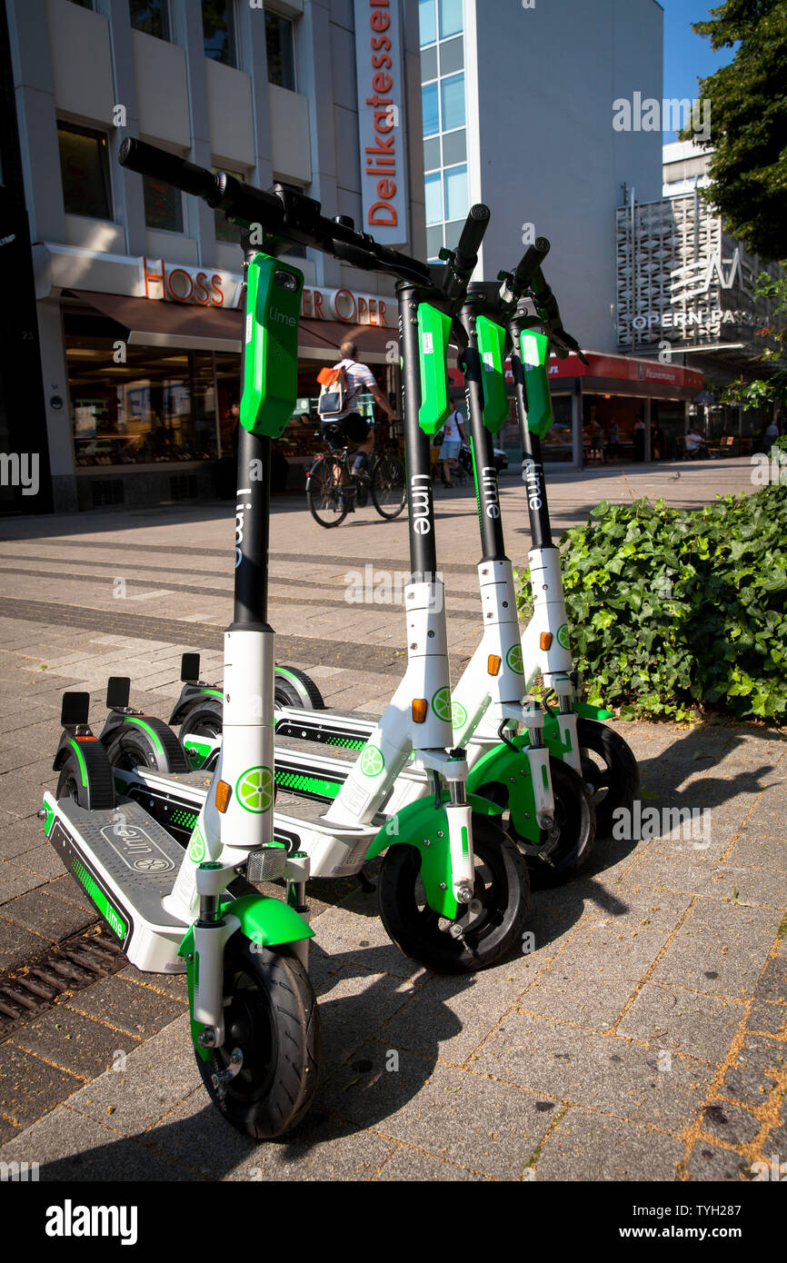 Lime-S electric scooters for rental in the city, Cologne, Germany. Lime-S  Elektroscooter zum mieten in der Innenstadt, Koeln, Deutschland Stock Photo  - Alamy