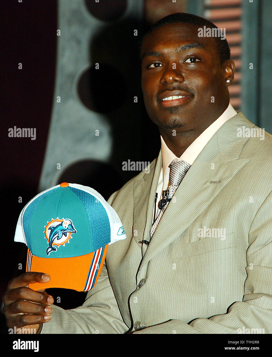 2 pick in the 2005 National Football League DRAFT Ronnie Brown, RB
