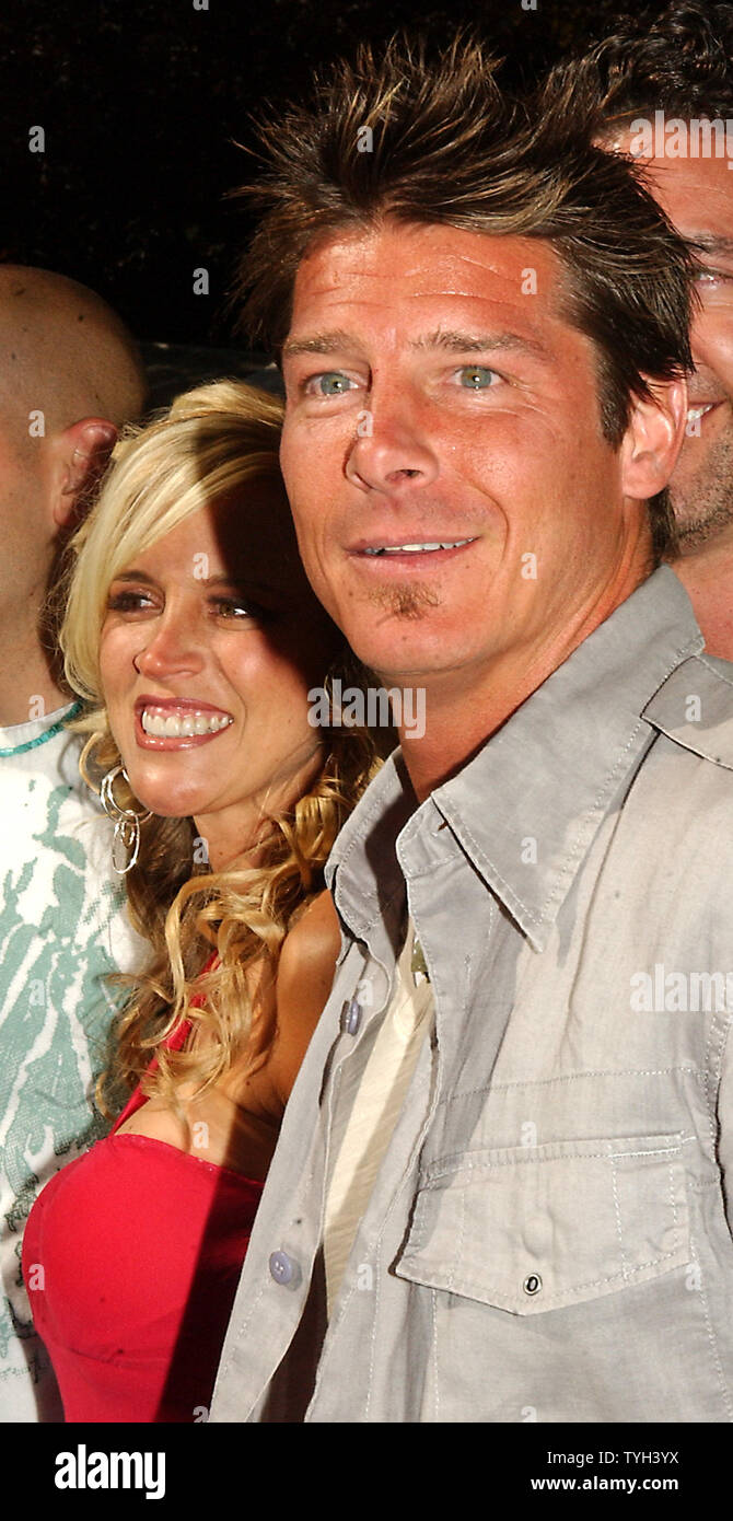 extreme makeover home edition season 3 dvd release date