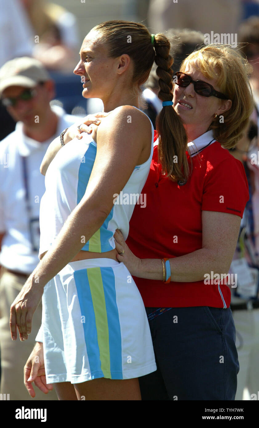 mary-pierce-injury-hi-res-stock-photography-and-images-alamy