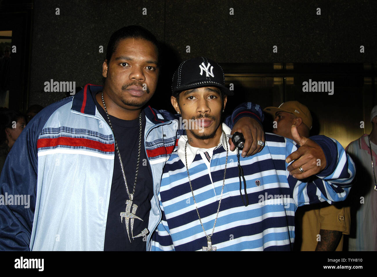 JR Writer and Cam'ron arrive at The Baby Phat Spring 2006 Fashion Show