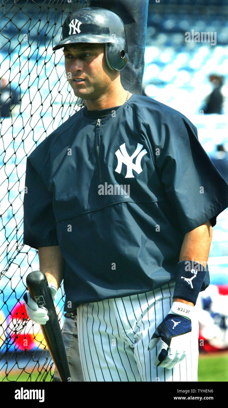 Lot Detail - Derek Jeter July 2nd & 3rd 2011 Worn Trenton Thunder Batting  Practice Jersey & Hat w/Team LOA