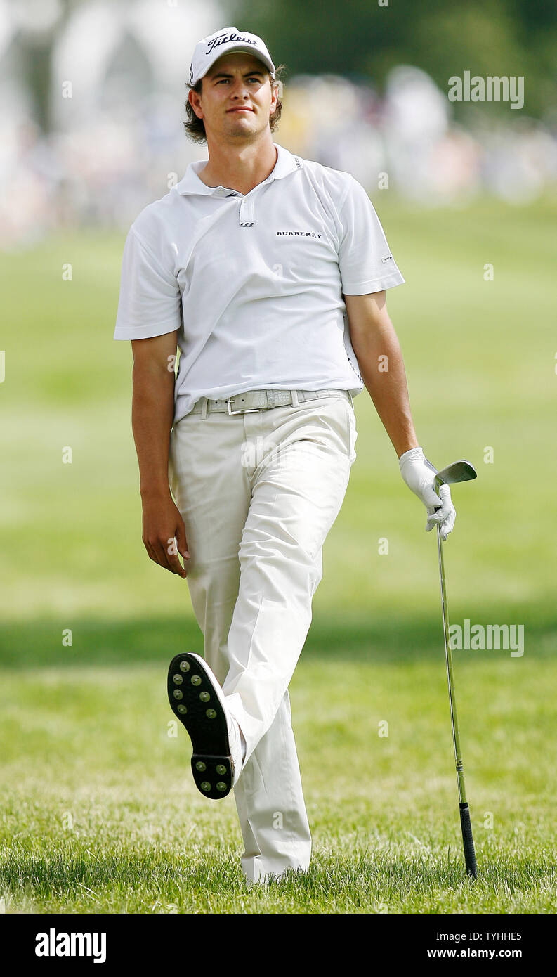 Adam Scott kicks up his leg after a shot out of the rough on the 3rd hole during the Second round of the U.S. Open at Winged Foot Golf Club in Mamaroneck, NY on June 16, 2006.  (UPI Photo/John Angelillo) Stock Photo