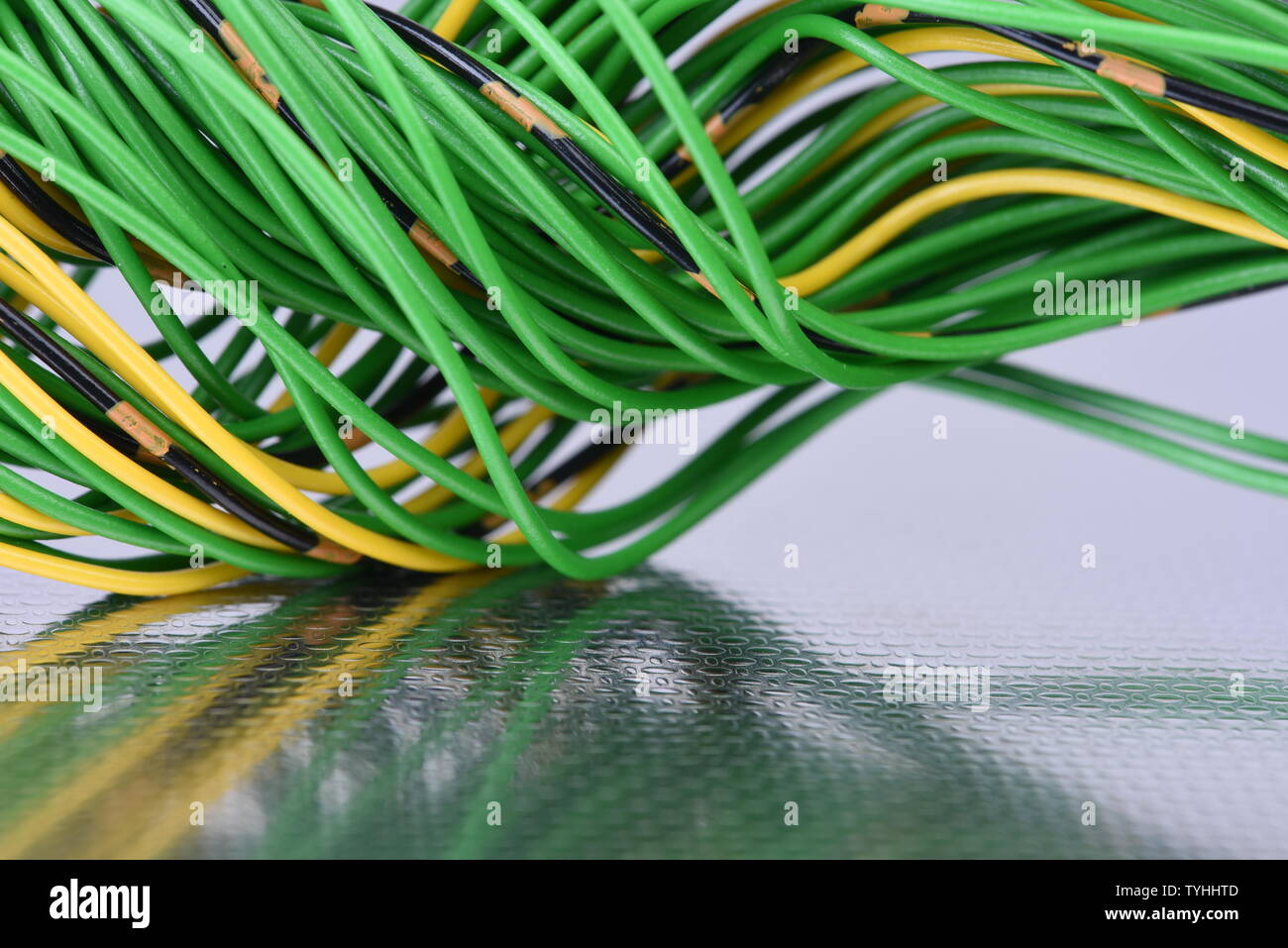 What Does A Green Electrical Wire Mean At Spencer Neighbour Blog 