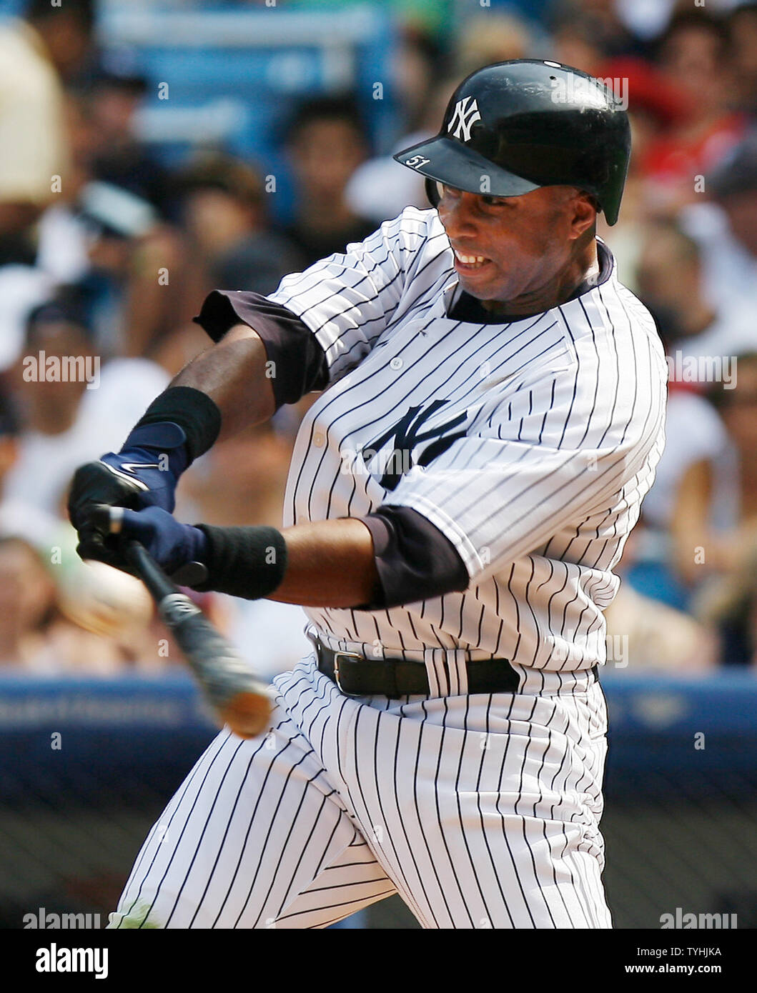 Bernie williams yankees hi-res stock photography and images - Alamy