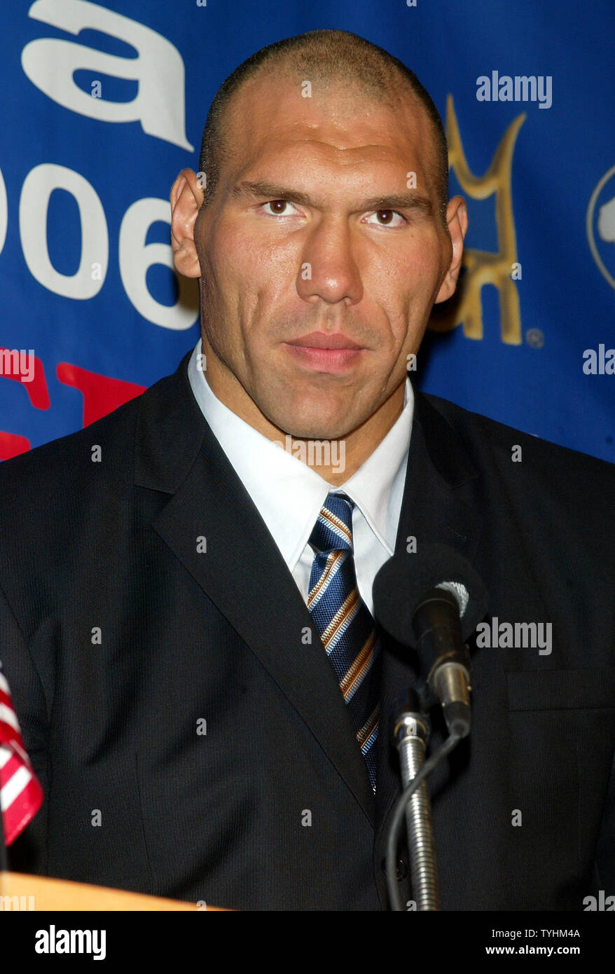 Nikolai 'Russian Giant' Valuev talks to the media during a press conference to announce his upcoming boxing match with Monte 'Two Gunz' Barrett  (to be held in Chicago on October 7, 2006) at the Firebird Russian Restaurant in New York on August 30, 2006.  (UPI Photo/Laura Cavanaugh) Stock Photo