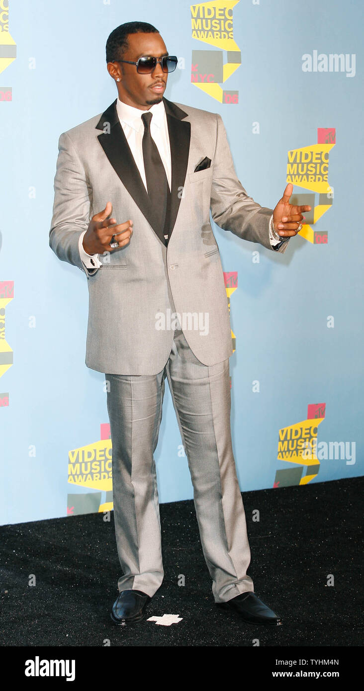 Pdidd P Diddy arrives at the press room for pictures during the MTV Music ...