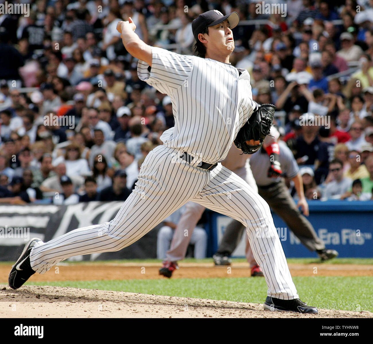 Yankees' Wang stifles Red Sox